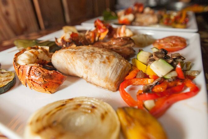 Romantic Private Sunset and Motu Dinner for Two - What the three-course meal includes