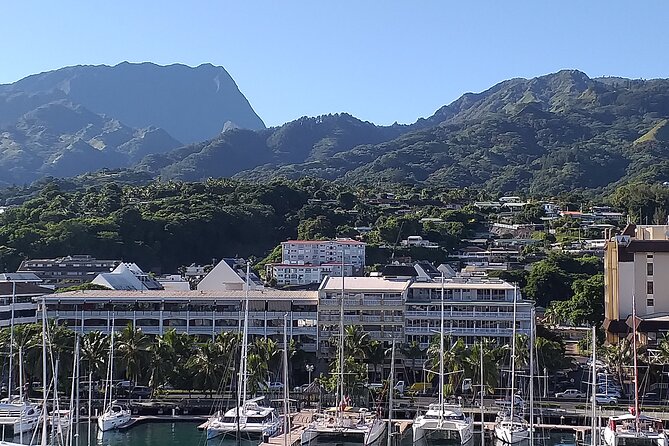 Shared 4.5h Circle Island Tour of Tahiti Nui by Lydia - Why circling Tahiti Nui is a smart first outing