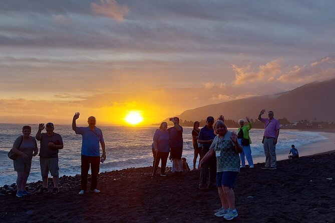 Shared 4.5h Circle Island Tour of Tahiti Nui by Lydia - Maraa lava caves and freshwater pools
