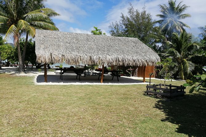 SHARED FULL DAY CULTURAL & LAGOON TOUR - Bora Bora Cultural Lagoon Tour - A local meal keeps the day grounded