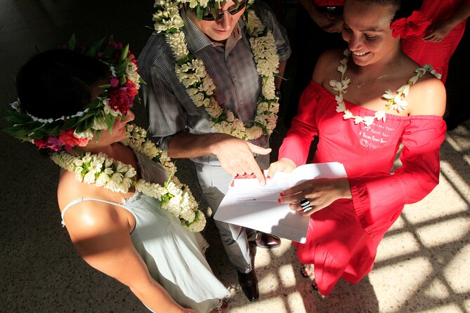 Shared Transfer: Tahiti Airport to Hotel or Cruise Port - Going to the cruise port or ferry pier