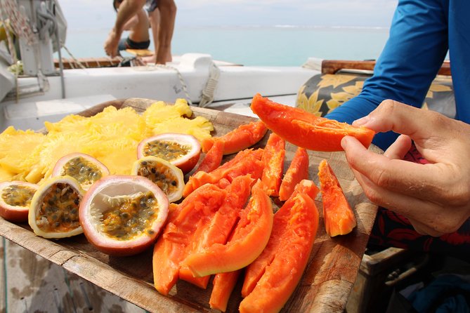 Sunset sailing - Fruit, juice, and a sunset cocktail