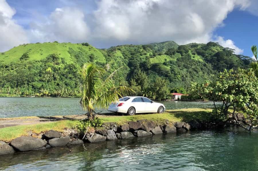 Tahiti : Tour de l’île (Full Day) avec taxi boat (Teahupoo) - Mara’a Caves offer a change of scale