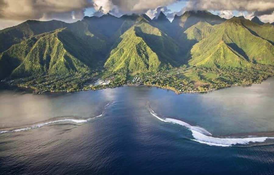 Tahiti : Tour de l’île (Full Day) avec taxi boat (Teahupoo) - Pointe Vénus brings Tahiti’s coast into view