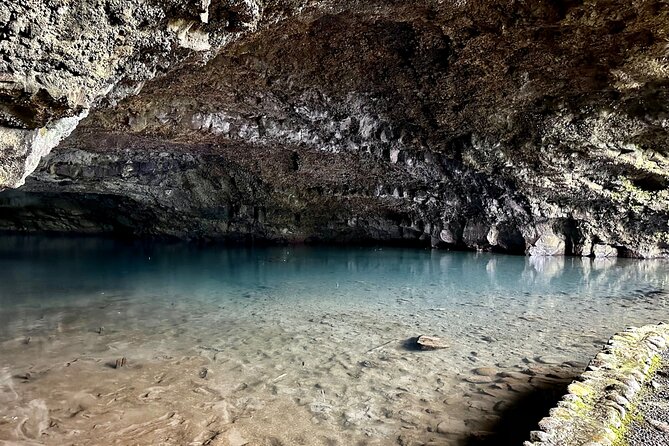 Tahiti: Tour of the East or West Coast (Half Day) - East Coast: Point Venus and Tahiti’s black sand