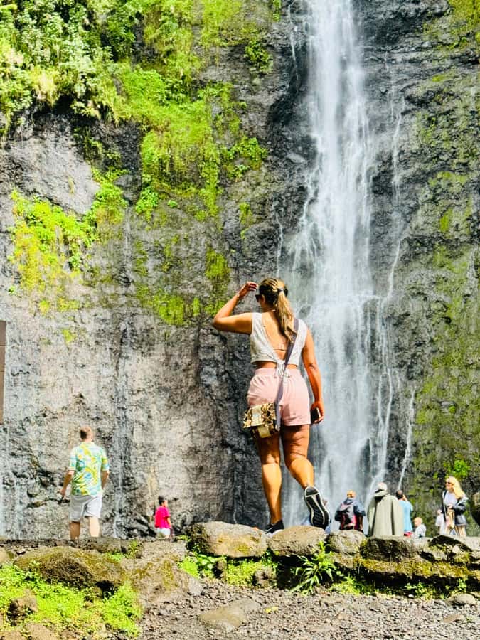 Tahiti: Unique East Coast Half Day Tour with Local Guide - A weekday look at Tahitian fabric and craft