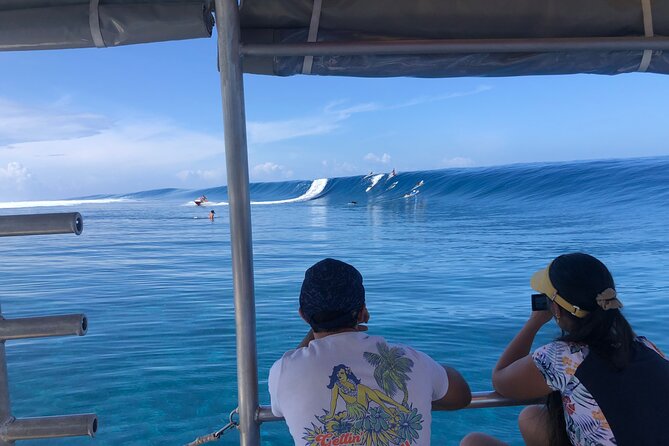 Taxi Boat to Watch the Teahupoo International Surfing Competition - Why Teahupo’o is worth seeing from a boat