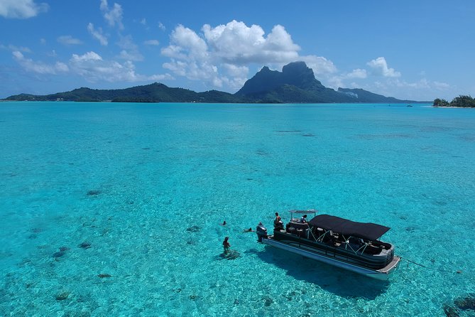 Toa Boat Bora Bora Private Lagoon tour with Lunch on Entertainer Bar Boat - Meeting Bora Bora’s marine life responsibly
