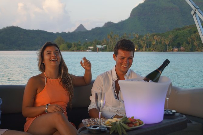 Toa Boat Bora Bora Private Sunset On Majestic Pontoon Boat - What could limit your enjoyment