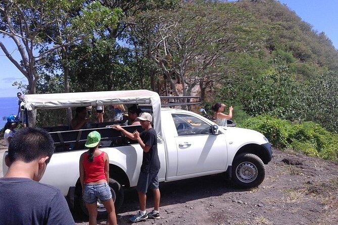 TOUR Safari 4X4 - Starting in Pao Pao and climbing into Moorea’s interior