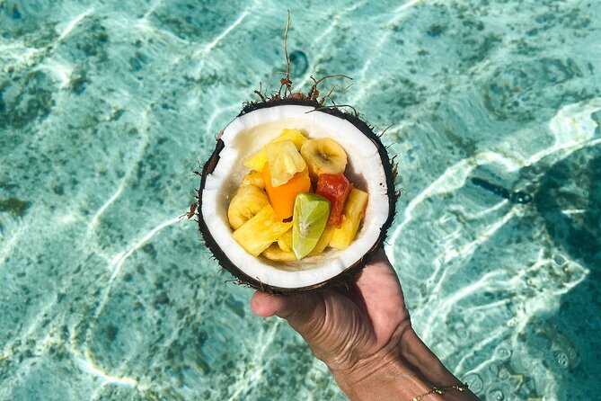 Unique in Raiatea: discover the lagoon, fish, cook, enjoy! - Leaving Uturoa at 8:30 a.m.
