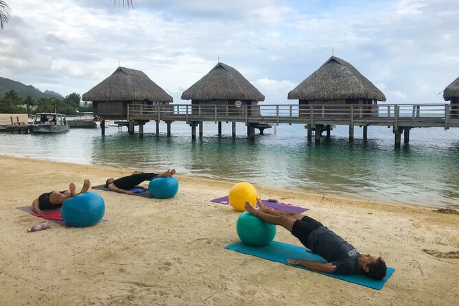 Yoga on the paradise beach of Manava Moorea - What the 90-minute class may feel like
