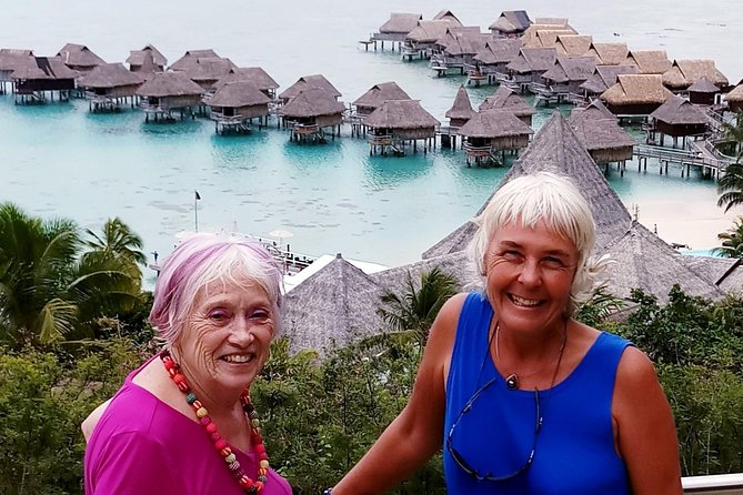 You drive, I guide you - Moorea Tropical Garden and the view over Opunohu Bay